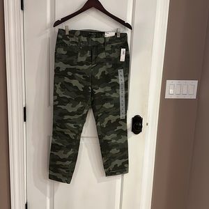 Old Navy cami ankle pixie pant